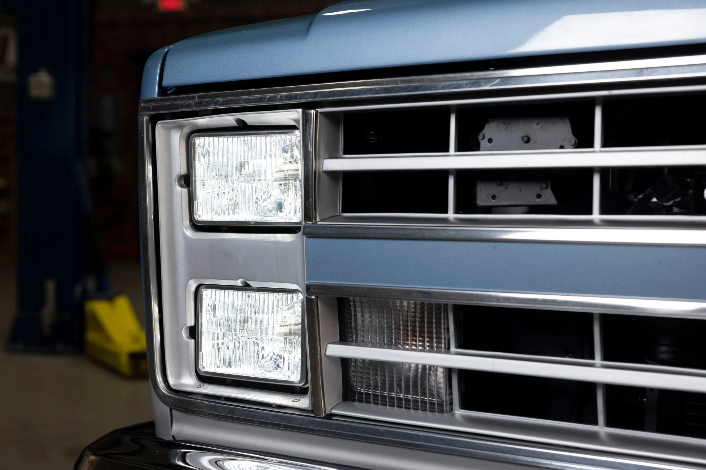 Retrobright LFRB141 - Holley  LED Forward Facing Light - Modern White(5700K) HIGH-BEAM ONLY