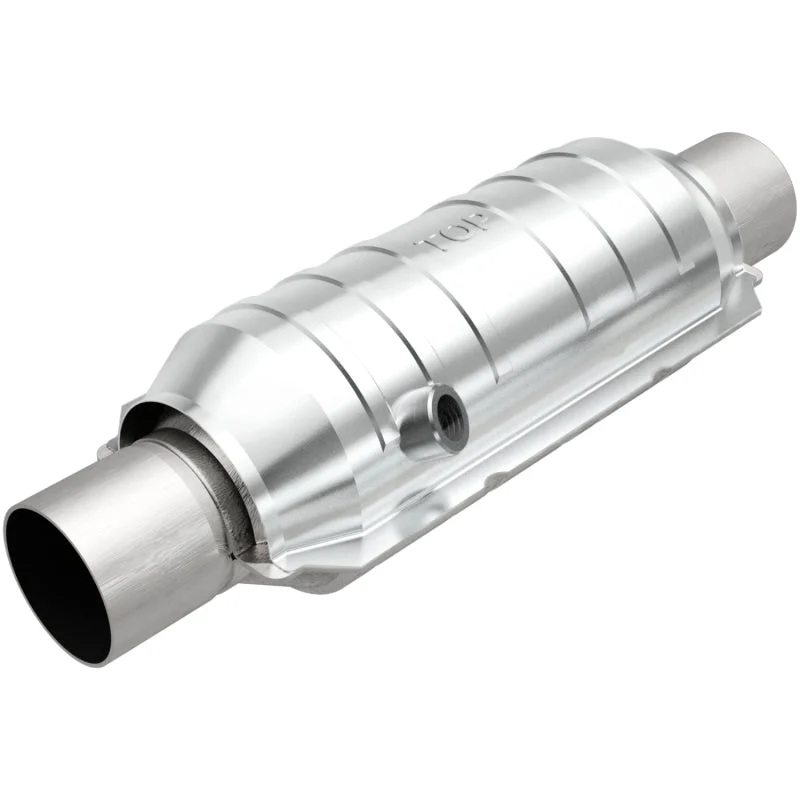 MagnaFlow Universal Catalytic Converter 2.50 OEM Angled O2