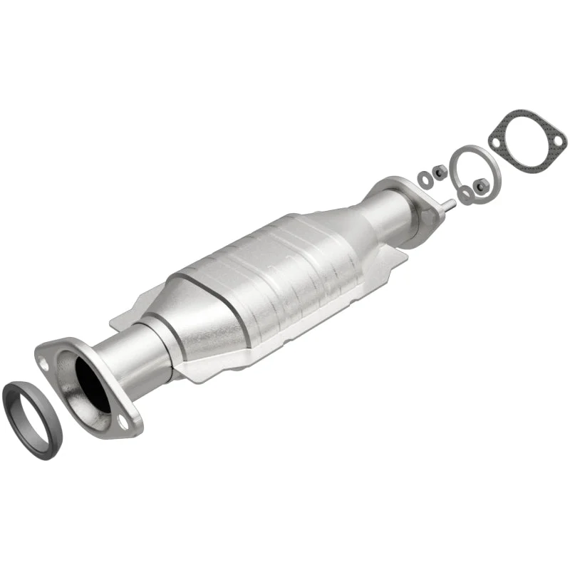 MagnaFlow Direct Fit Catalytic Converter 2003-2006 MONTERO 3.8 L Underbody