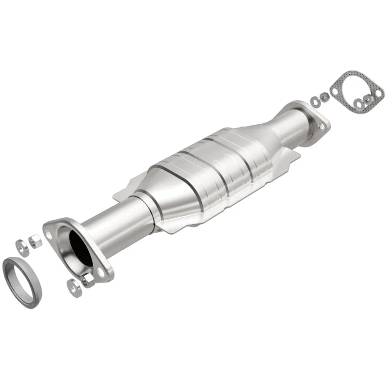 MagnaFlow Direct Fit Catalytic Converter 01-02 Montero 3.5L Rear