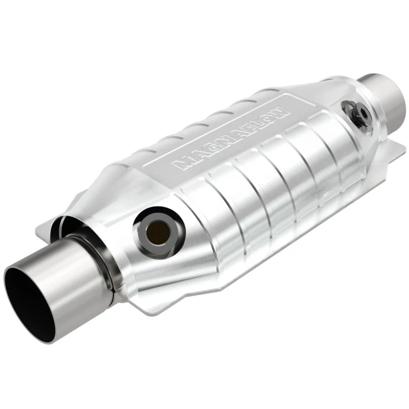 MagnaFlow Universal Catalytic Converter 2.5 Dual O2 Boss