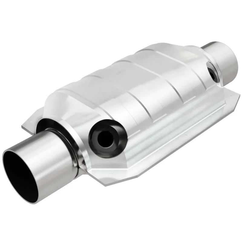 MagnaFlow Universal Catalytic Converter 2.25 W/Dual O2 Boss