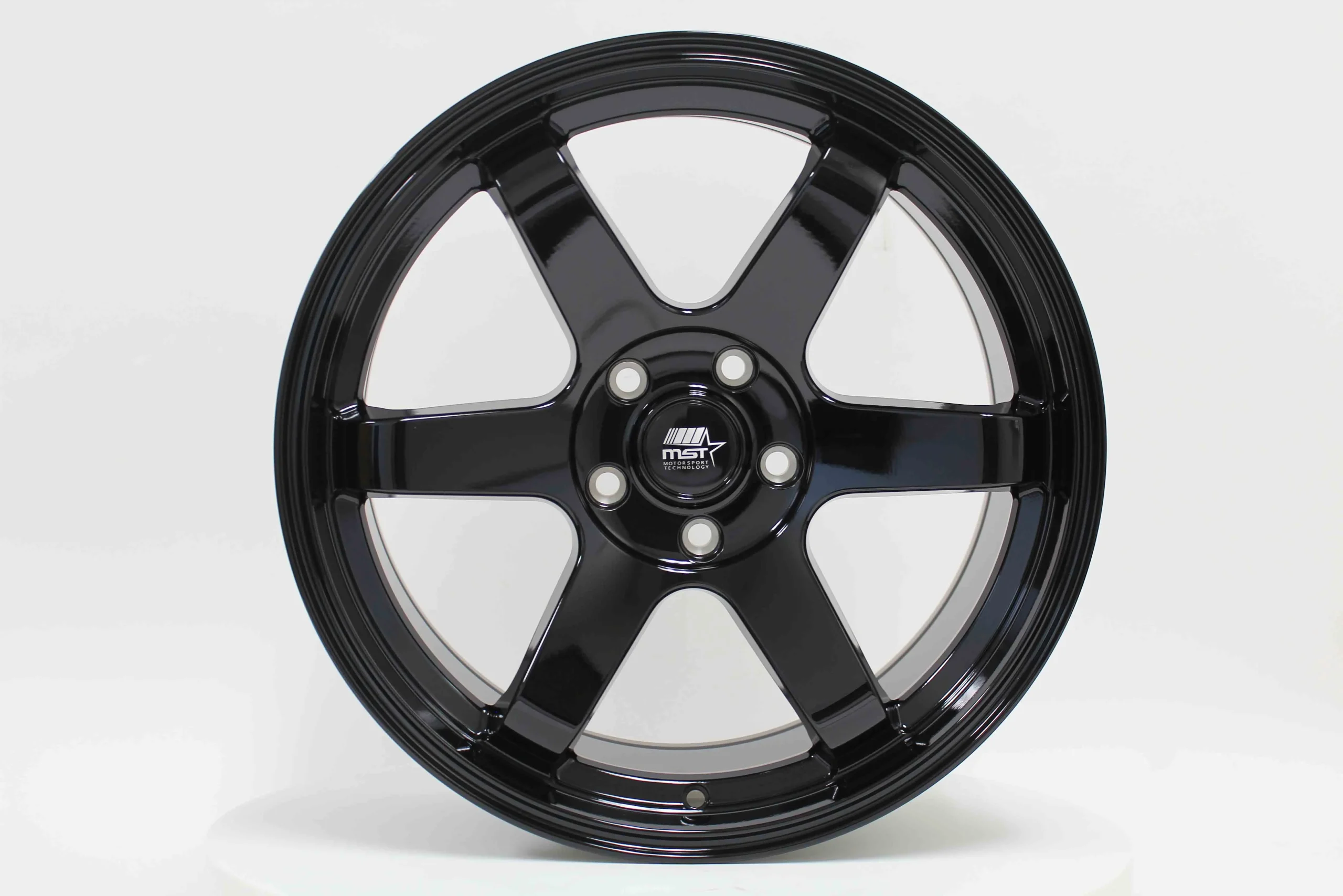 MT01 - Glossy Black - 18x8.5 5x114.3 Offset +35
