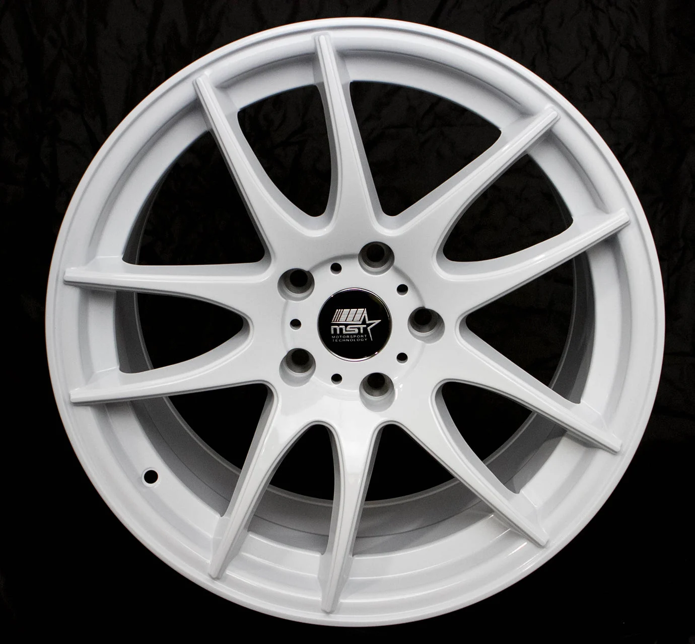 MT30 - Full Glossy White - 17x9.0 5x114.3 Offset +30
