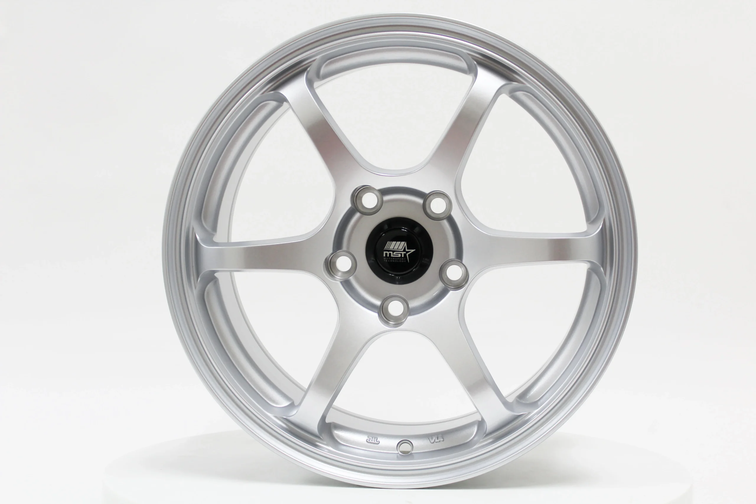 MT40 - Glossy Silver - 16x7.0 5x114.3 Offset +38