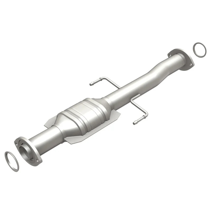 MagnaFlow Direct Fit Catalytic Converter 01-04 Toyota Tacoma 2.4L Rear