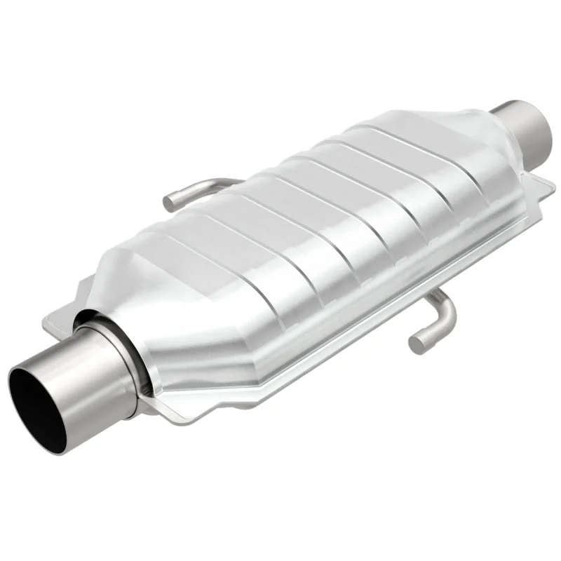 MagnaFlow Universal Catalytic Converter 2Air 19.5X7X4 2.25X2.25