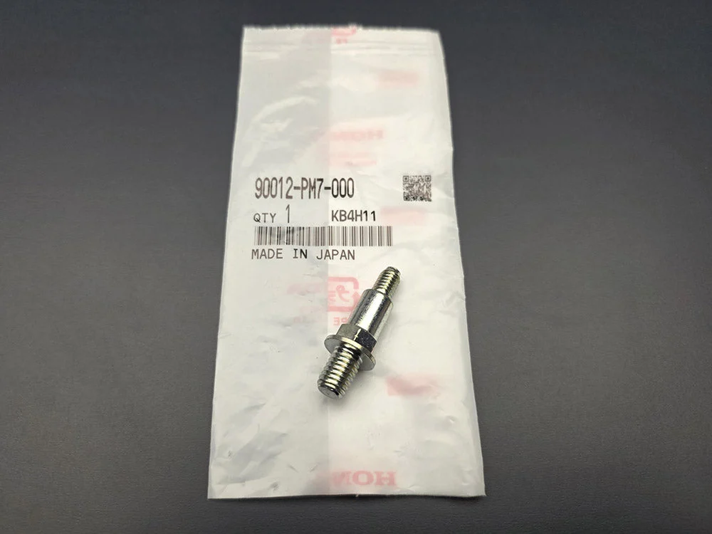 Genuine OEM Honda B-Series VTEC Valve Cover Outer Stud | 1 Piece